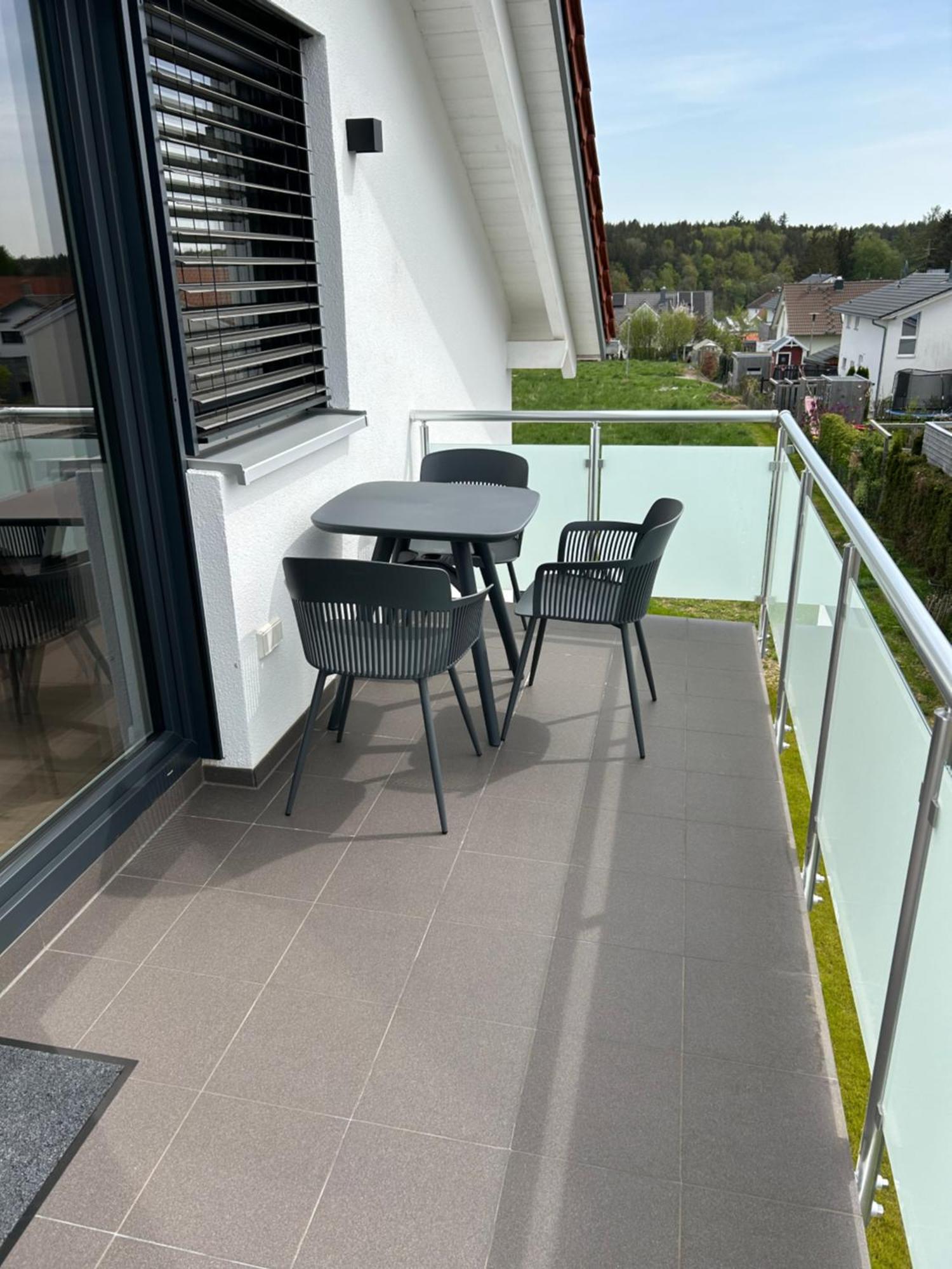 Allgaeu Zimmer Leandi Memmingen Exterior photo